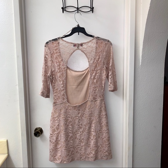 Reign On pink lace dress - Picture 4 of 6